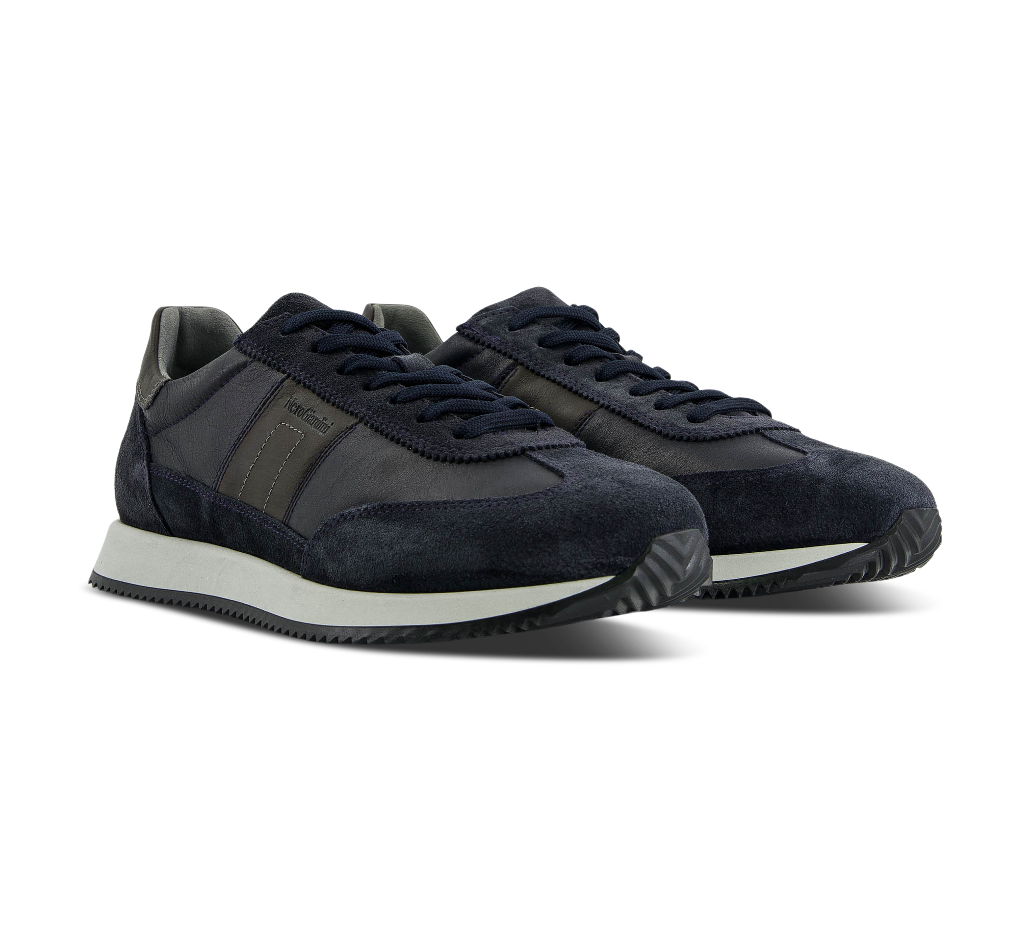 paar Sneaker low