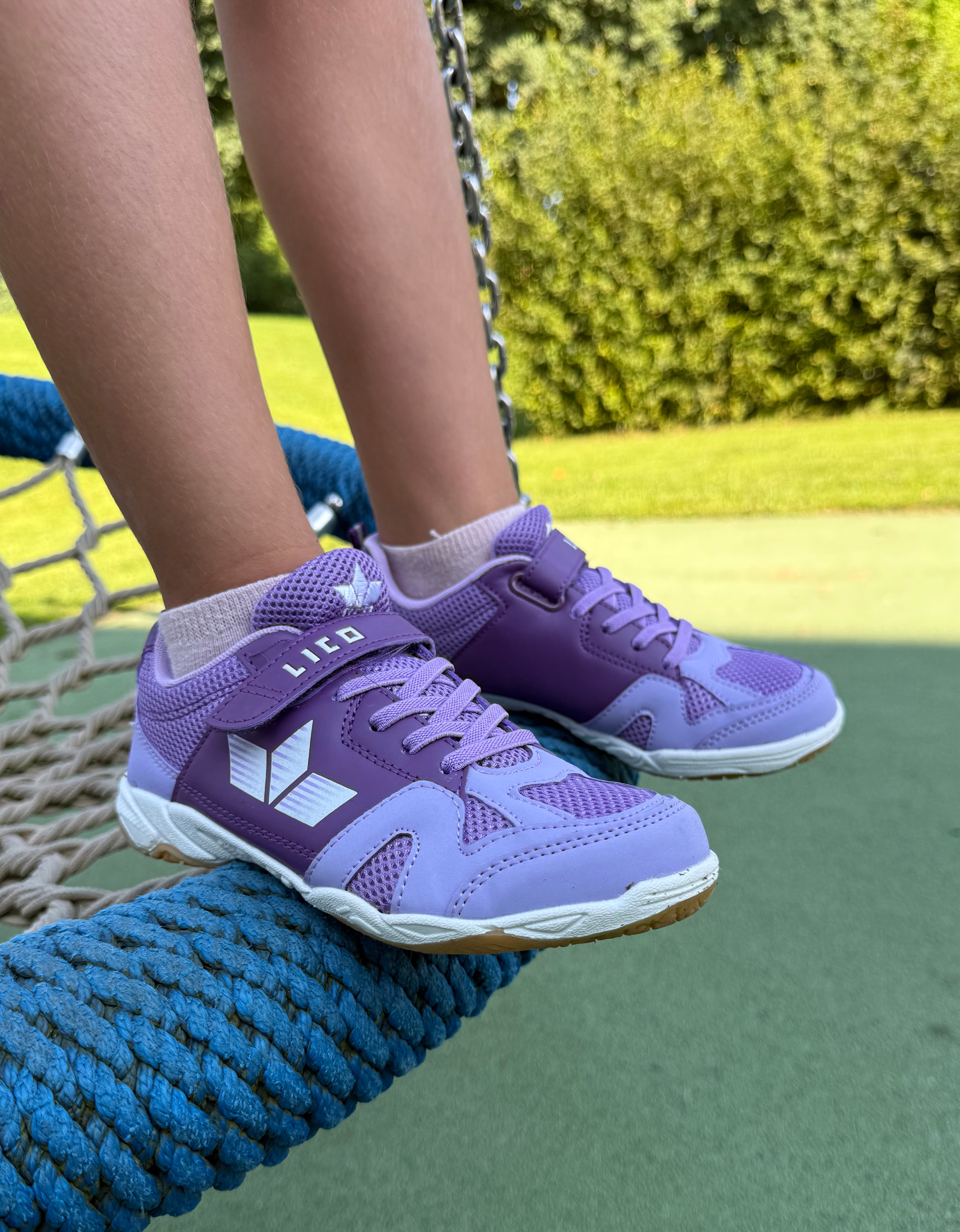 Sport- und Outdoorschuhe