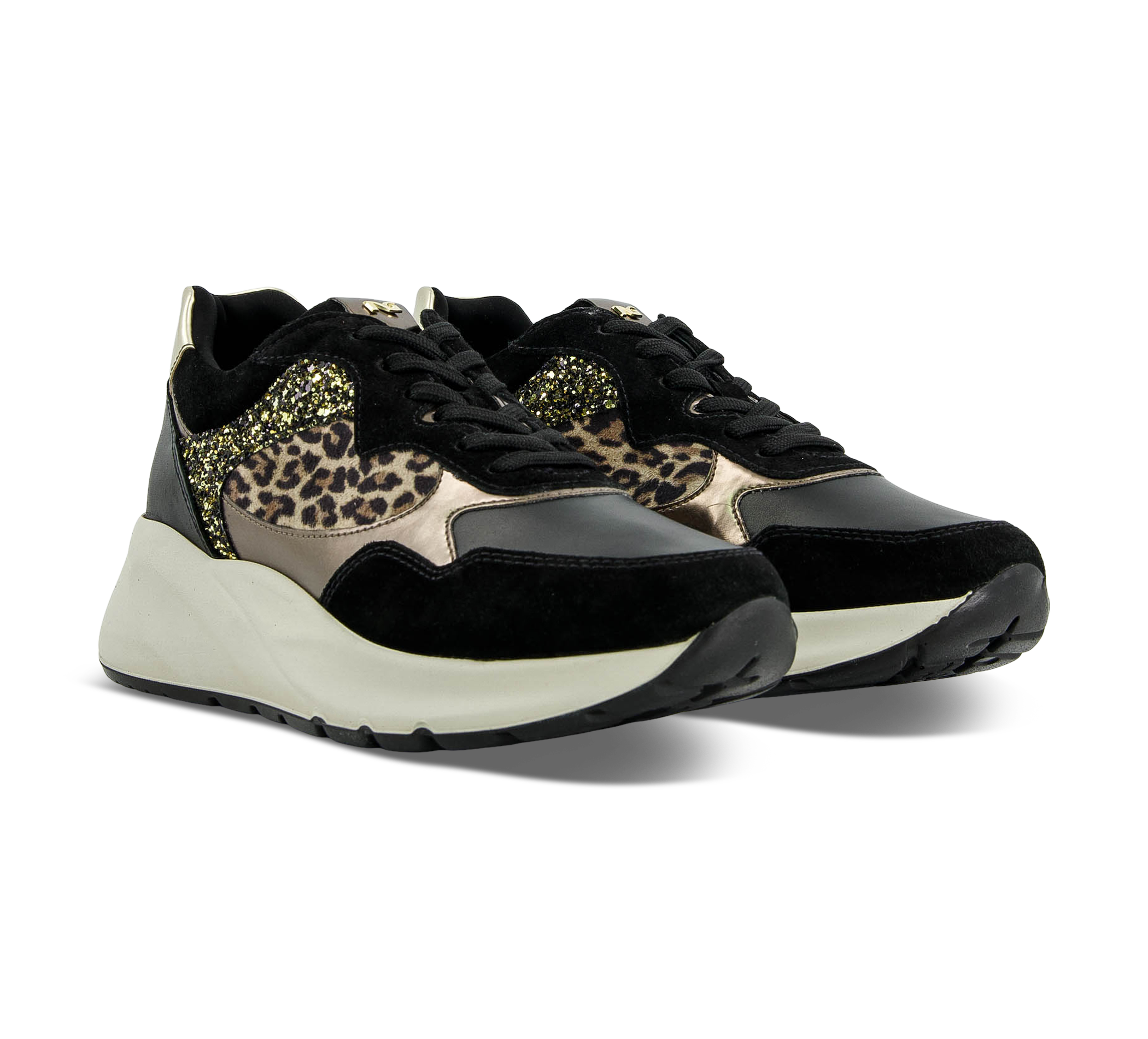 paar Sneaker low