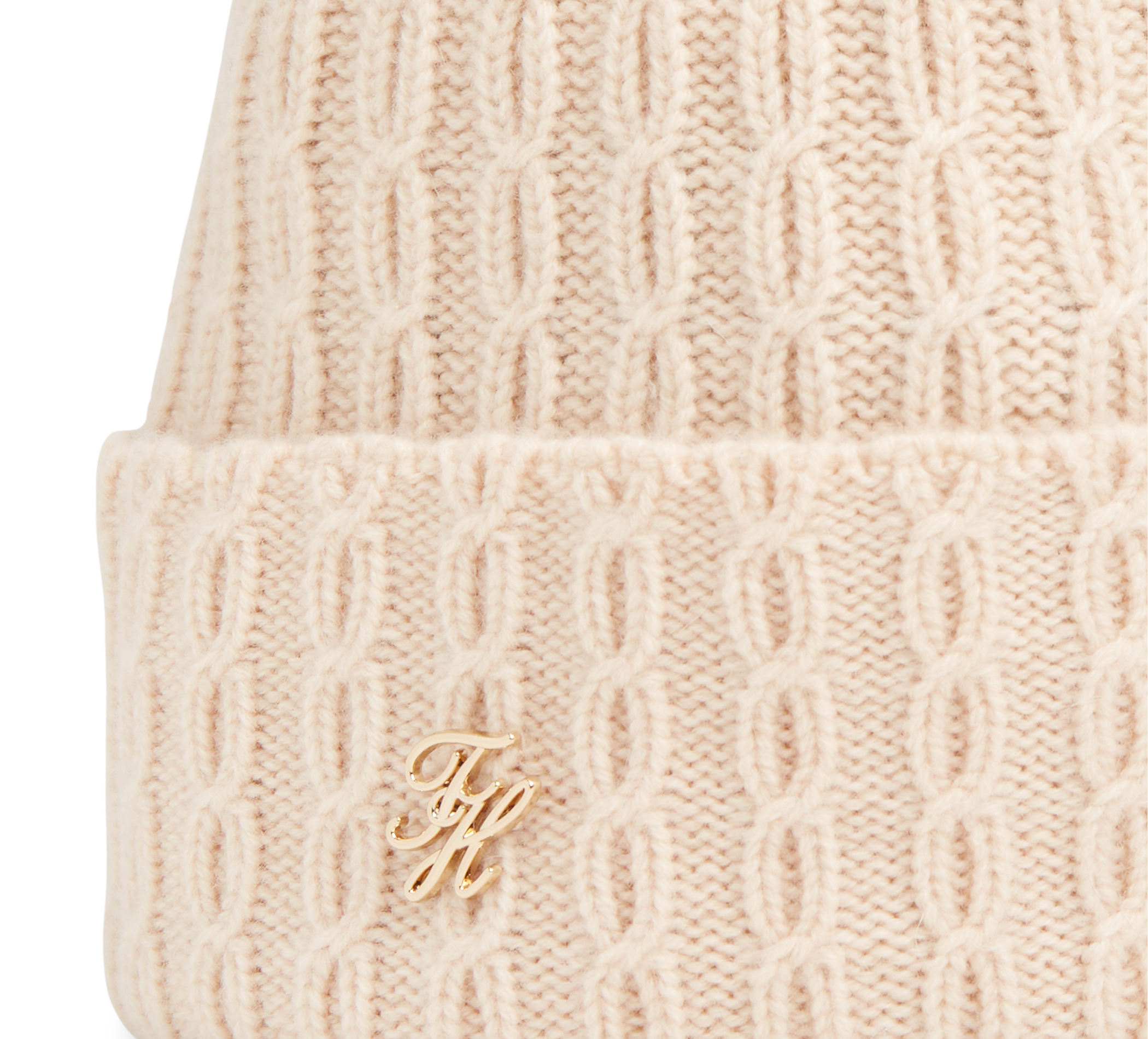 hinten Th Script Cable Pom
