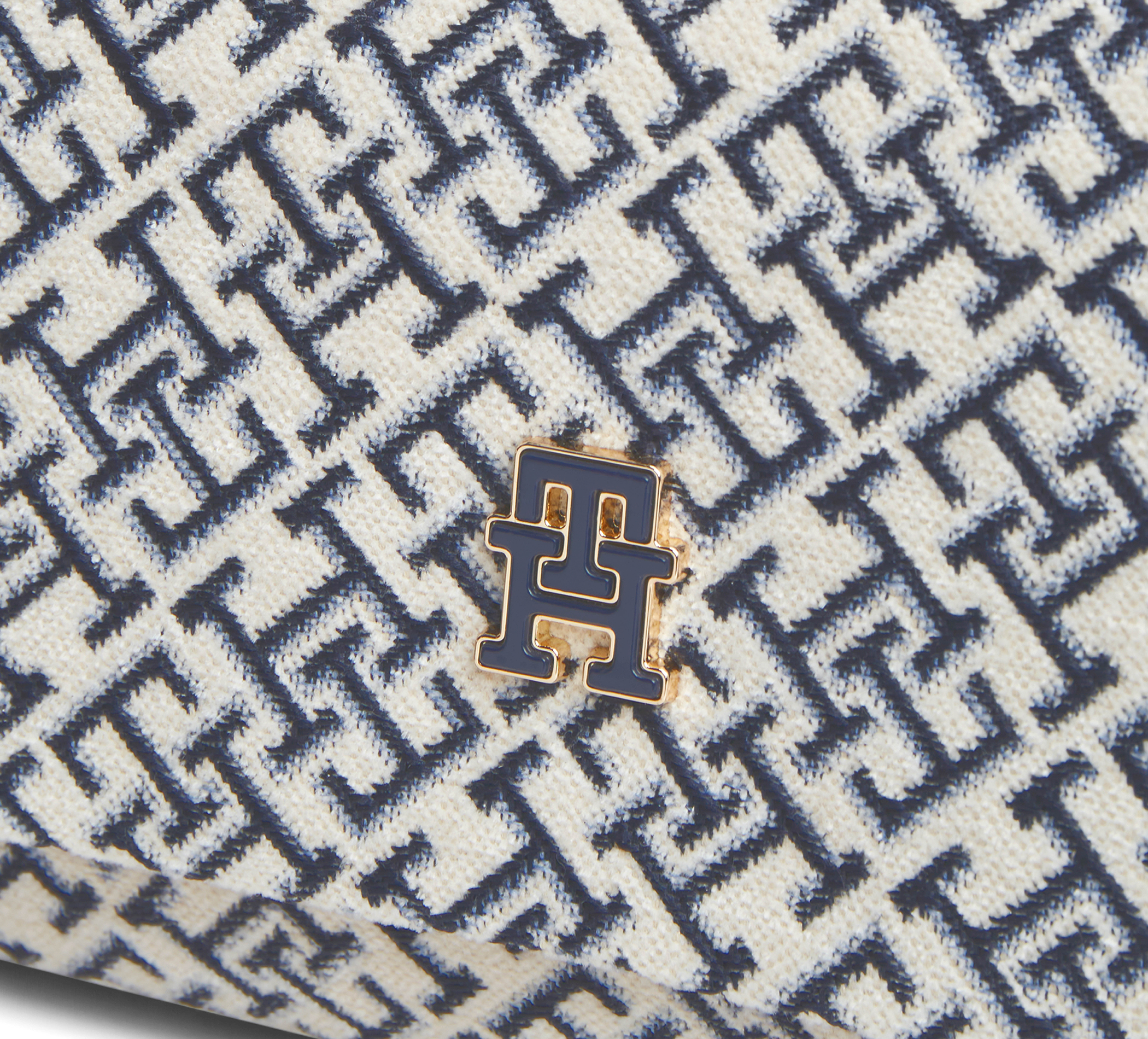 Th Jacquard