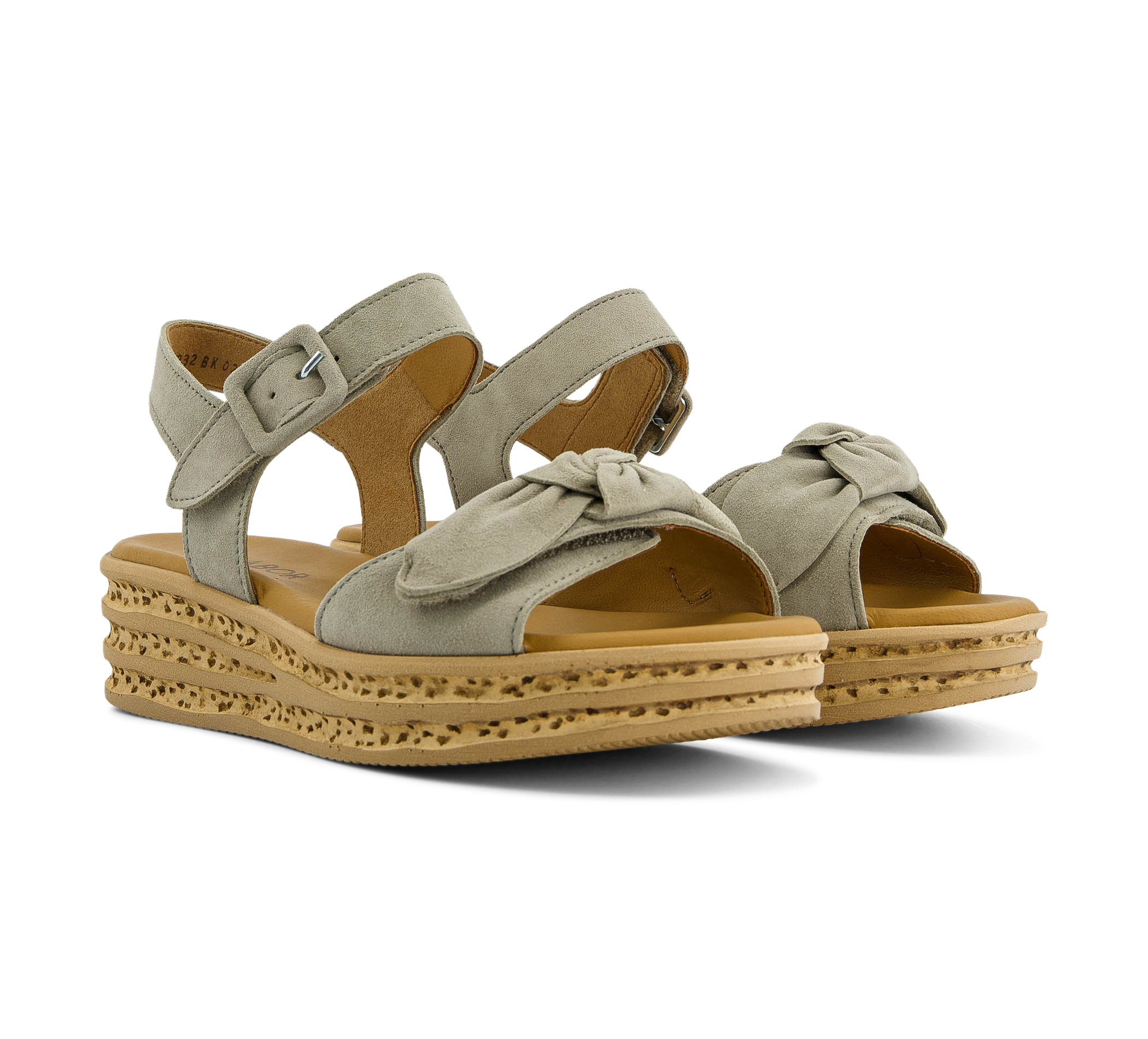 33323921_33262b47-b3ad-4438-b610-271fabb143d1 Keilsandaletten