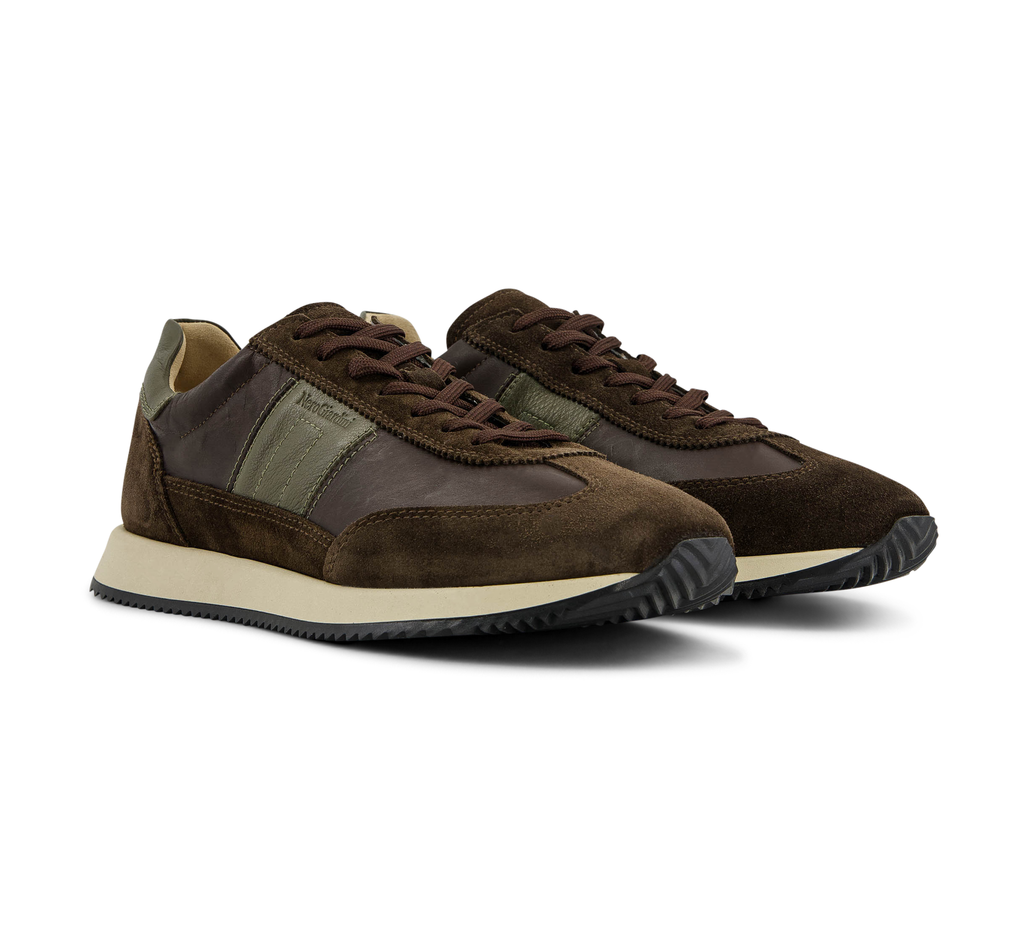 paar Sneaker low